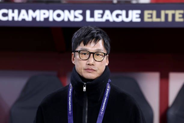 lee jung-hyo.jpg